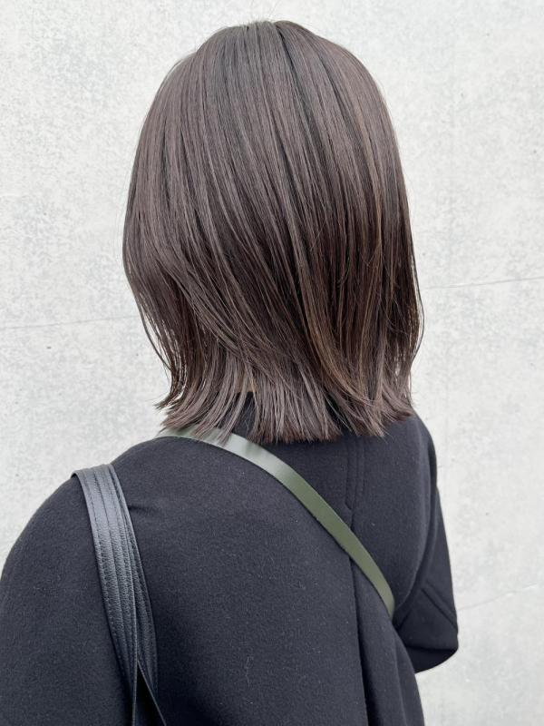 透け感ブラウン“外ハネミディアム”