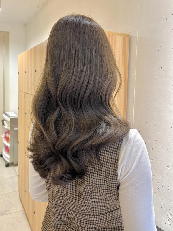 やわらかく透けるマロンベージュ　【Ayumi】