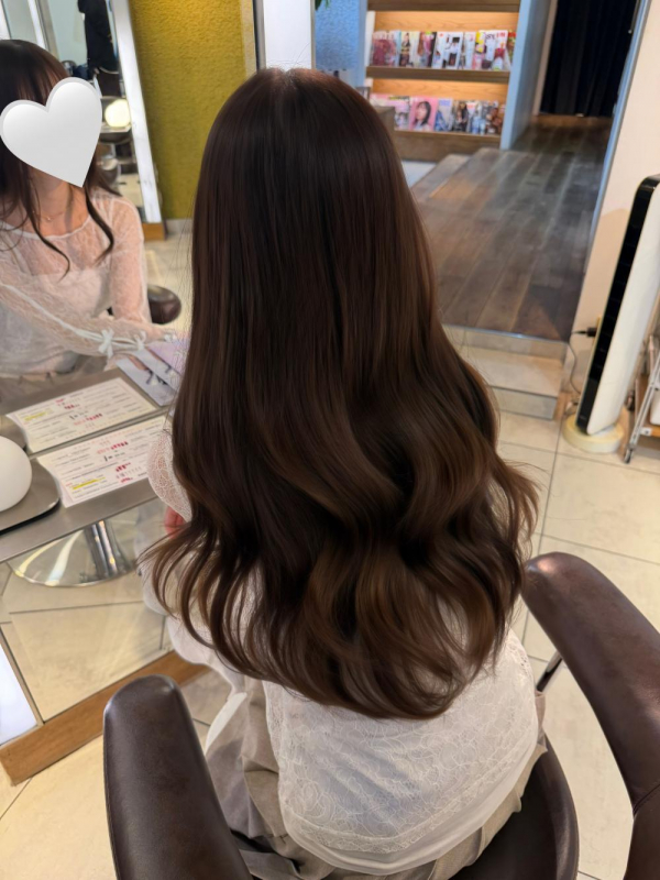 肌馴染みのいいモカブラウンカラー【寺島正貴】