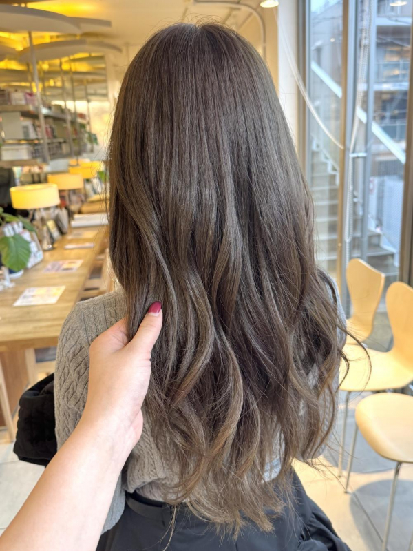 -透明感のあるシアーベージュ-【yukari】