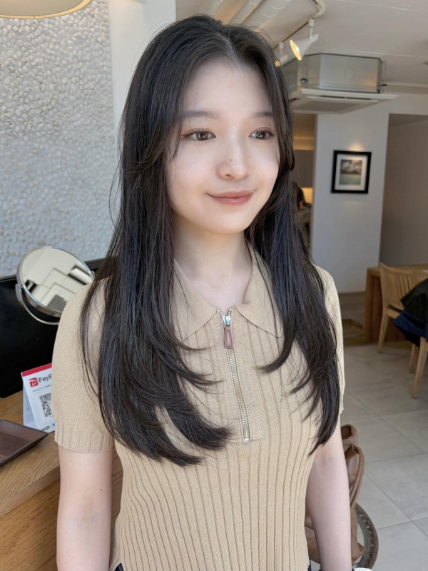 レイヤーカットってどんな髪型？【Ayumi】