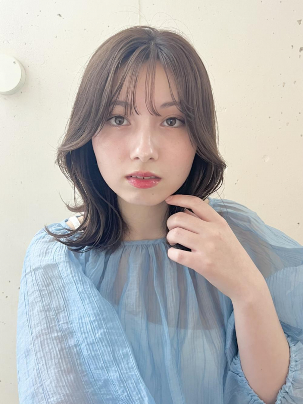 くびれヘアブリーチなしナチュラルブラウンベージュ