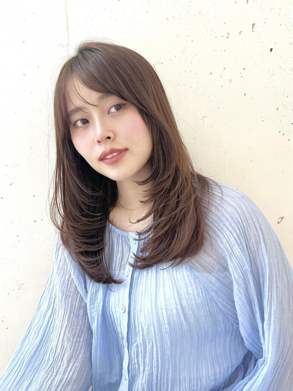 ふわっとワンカールレイヤー透明感マロンベージュ