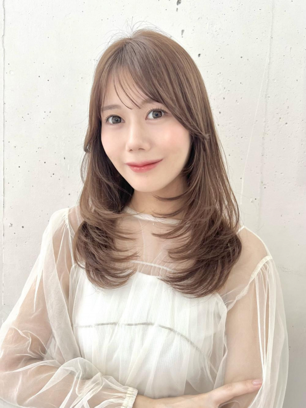 ふんわりワンカールレイヤー透明感ベージュ