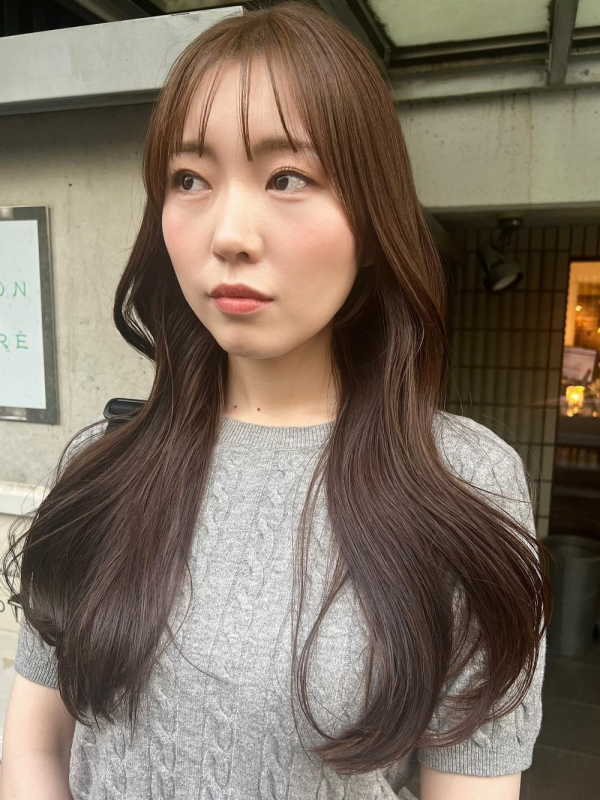 シースルーバングレイヤーカットウェーブヘア
