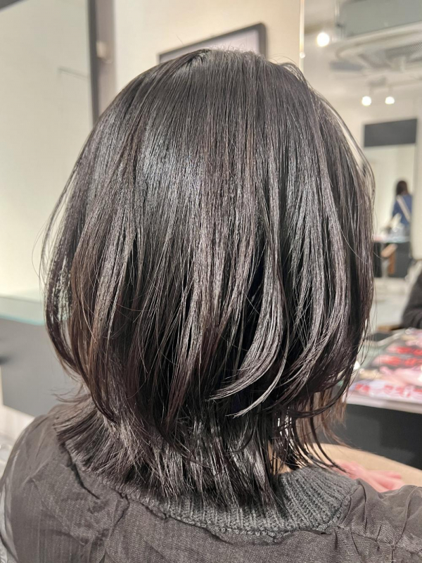 簡単スタイリング小顔ヘア外ハネレイヤーボブ