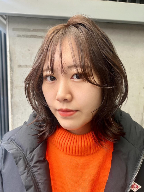 簡単スタイリングウェーブヘア小顔ヘア