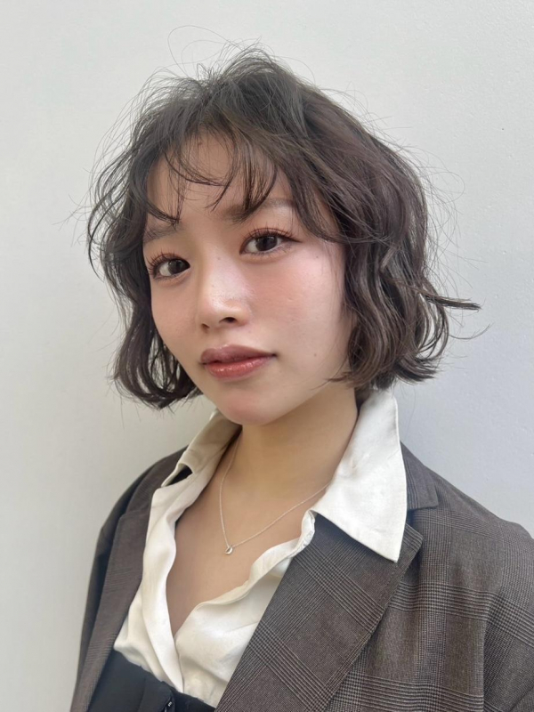 簡単スタイリングウェーブヘア小顔ヘア