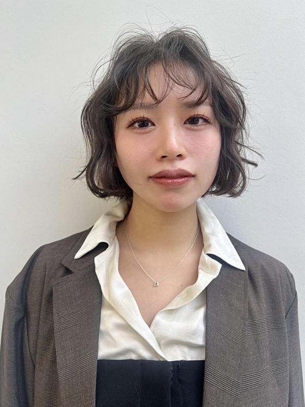 簡単スタイリングウェーブヘア小顔ヘア