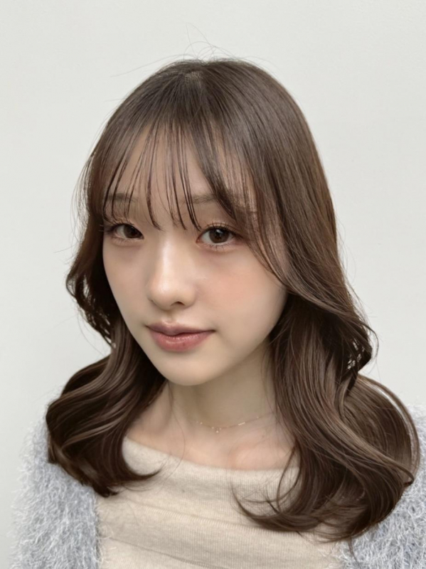 ミルクティーベージュ小顔ヘア