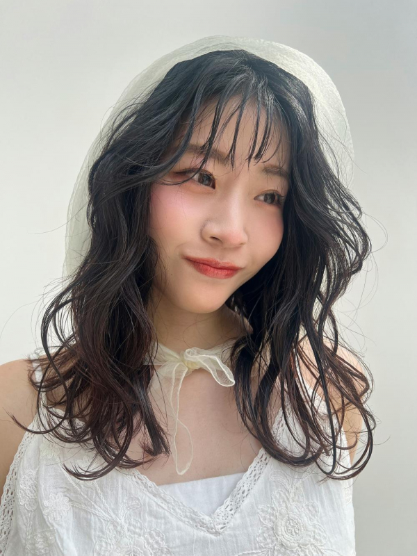 バブーシュカ韓国風レイヤーカールヘアアレンジ