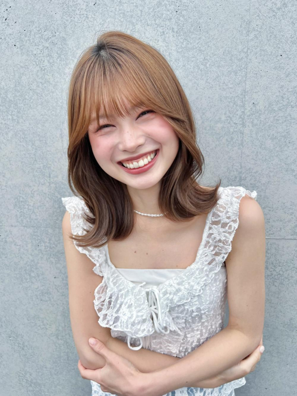 韓国風外ハネレイヤーボブくびれレイヤー